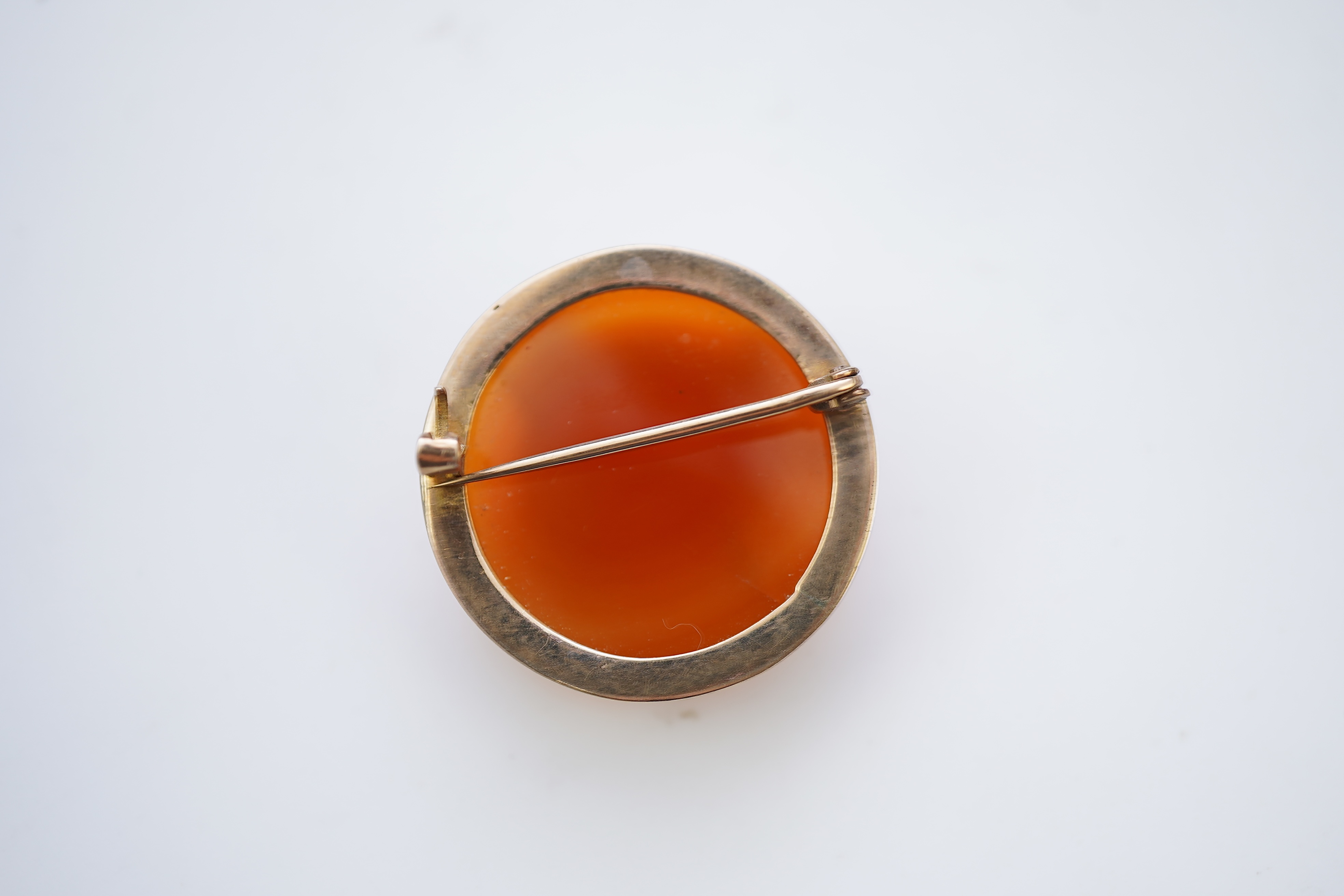A Victorian onyx cameo brooch, late 19th century